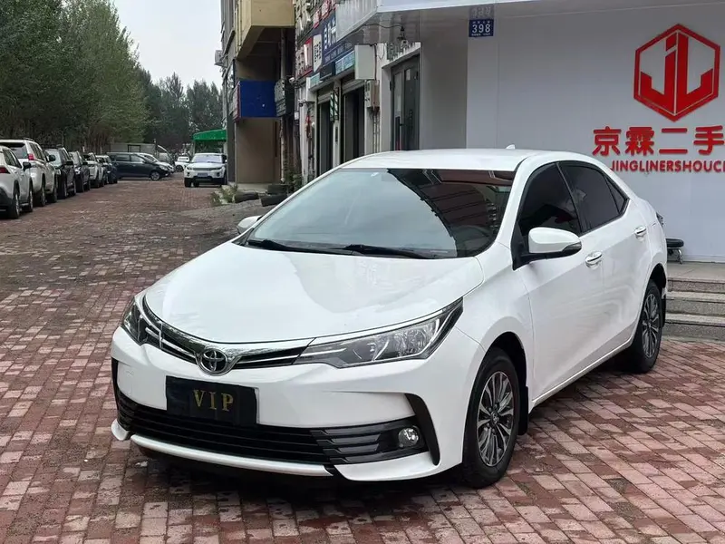 Toyota Corolla 1.2T S-CVT GL Smart Edition CN5, 2018 — фото 1