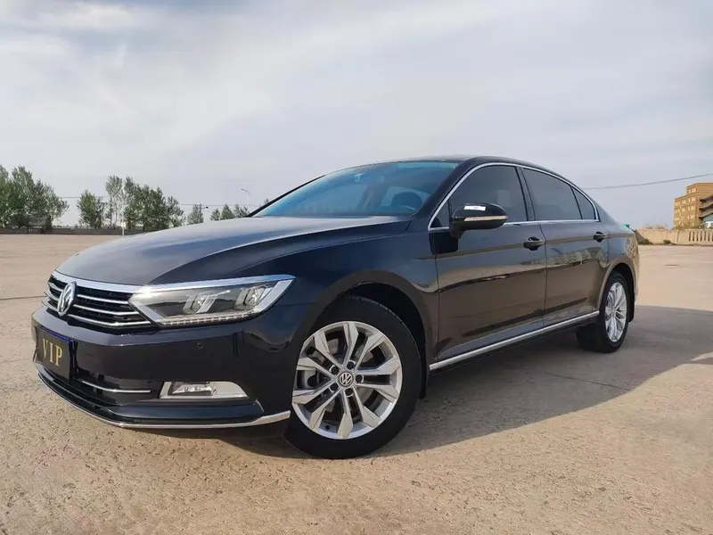 Volkswagen Magotan 330TSI DSG Luxury Version, 2018 — фото 1