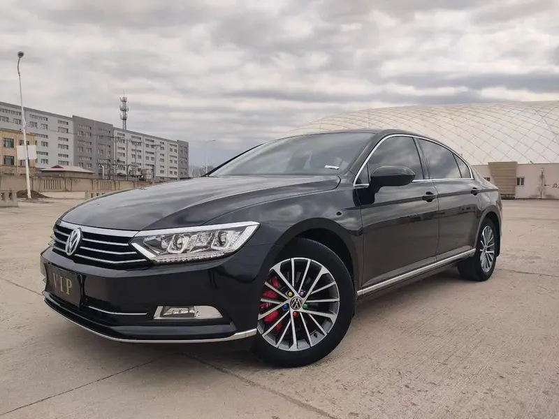 Volkswagen Magotan 330TSI DSG Luxury Version CN5, 2019 — фото 1