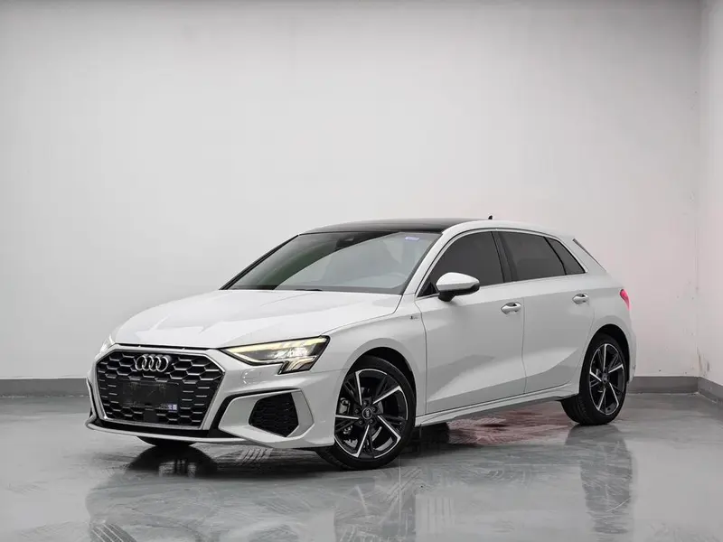 Audi A3 Sportback 35 TFSI Fashion Sport Version, 2023 — фото 1