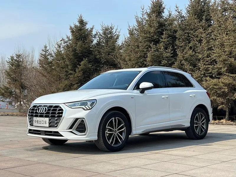 Audi Q3, 2022