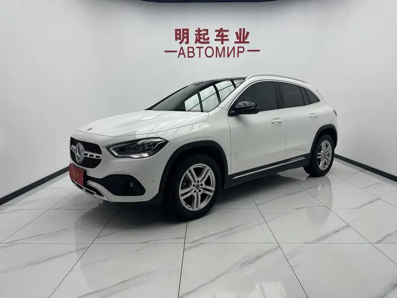 Mercedes-Benz GLA GLA 180, 2022 — фото 1