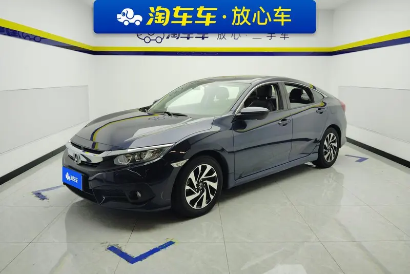 Honda Civic 220TURBO CVT Luxury Edition, 2016 — фото 1