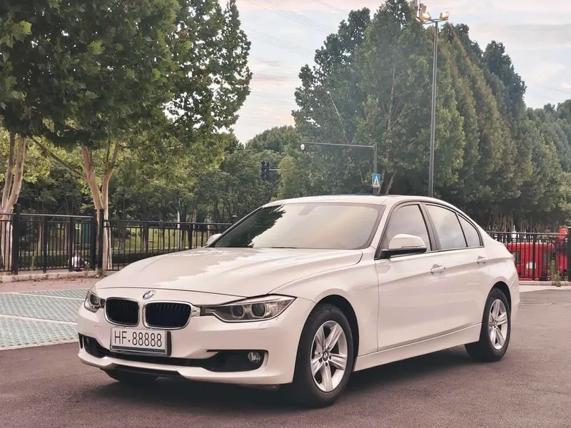 BMW 3-Series, 2013