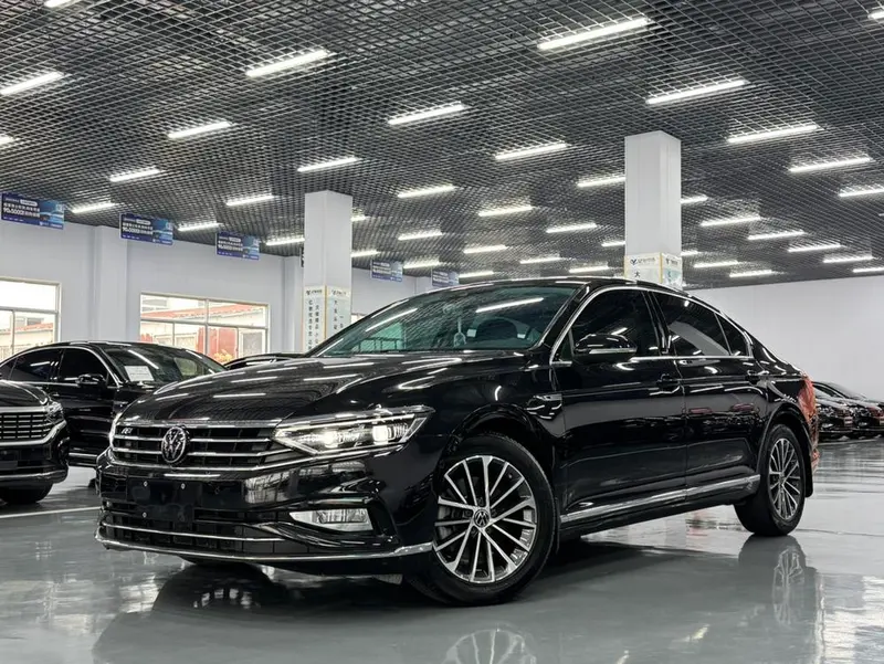 Volkswagen Magotan 380TSI DSG Luxury Version, 2020 — фото 1