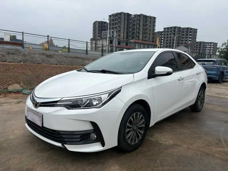 Toyota Corolla 1.2T S-CVT GL Smart Edition CN5, 2018 — фото 1