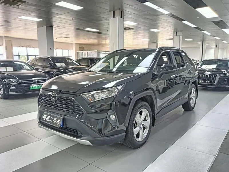 Toyota RAV4 2.0L CVT 2WD Style Edition, 2021 — фото 1