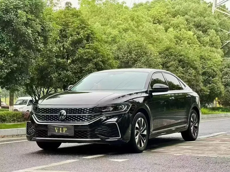 Volkswagen Passat, 2023