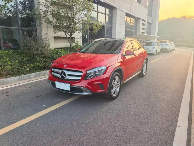 Mercedes-Benz GLA GLA 200 Version, 2016 — фото 1