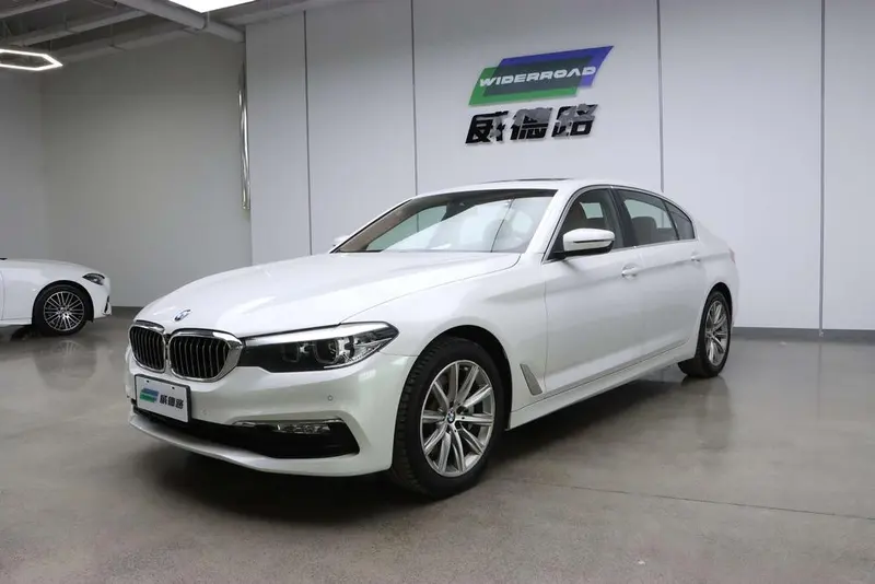 BMW 5-Series, 2018