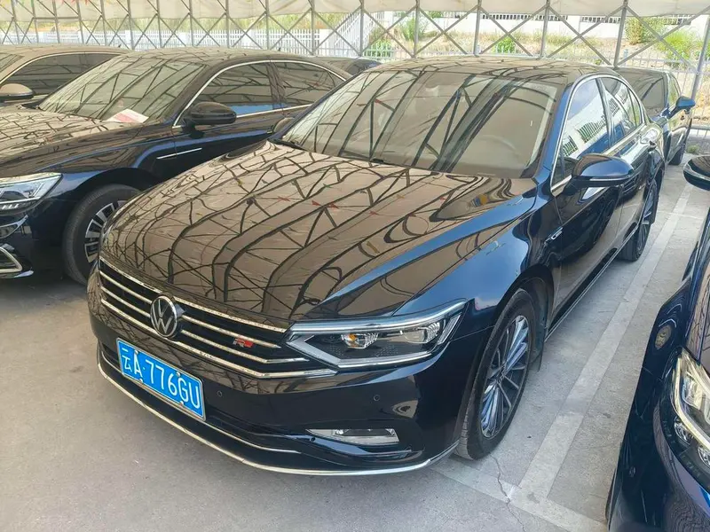 Volkswagen Magotan 330TSI DSG Luxury Version, 2020 — фото 1
