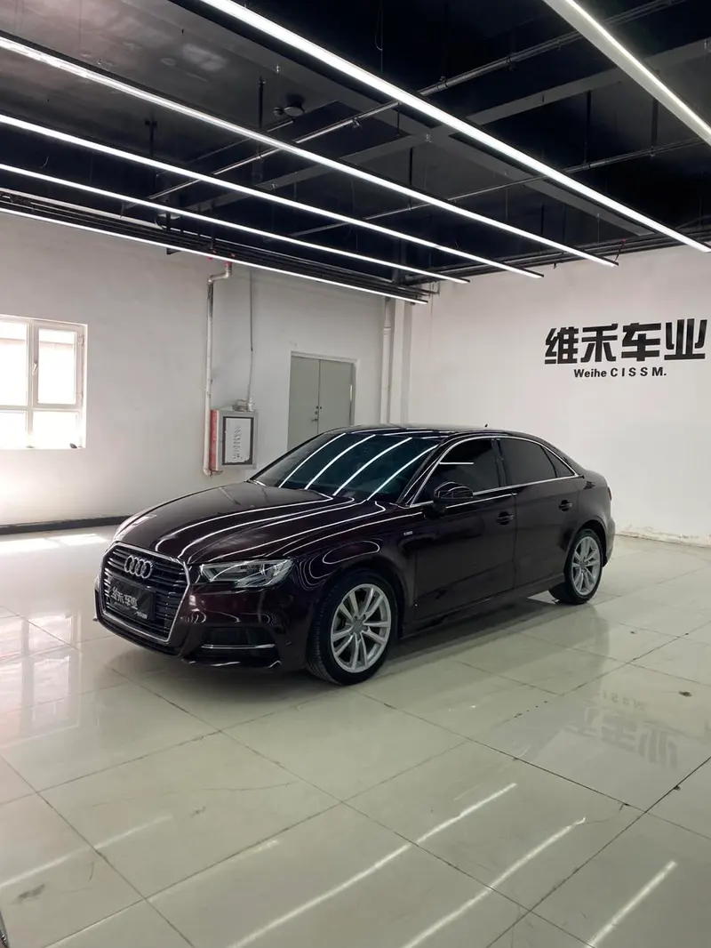 Audi A3 30 Version Limousine 35 TFSI Fashion Version, 2018 — фото 1