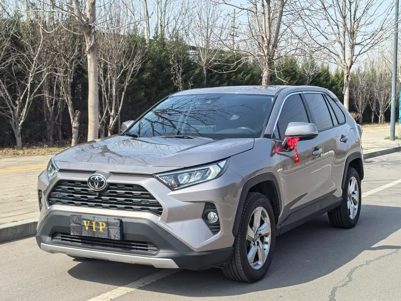 Toyota RAV4 2.0L CVT 2WD Style PLUS Edition, 2022 — фото 1