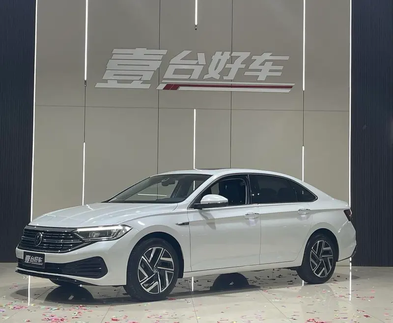 Volkswagen Sagitar, 2023