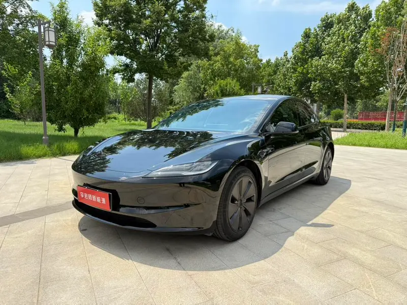 Tesla Model 3 Edition, 2023 — фото 1