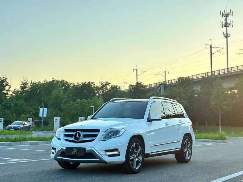 Mercedes-Benz GLK-Class GLK 300 4MATIC Fashion Version Elite Edition, 2015 — фото 1