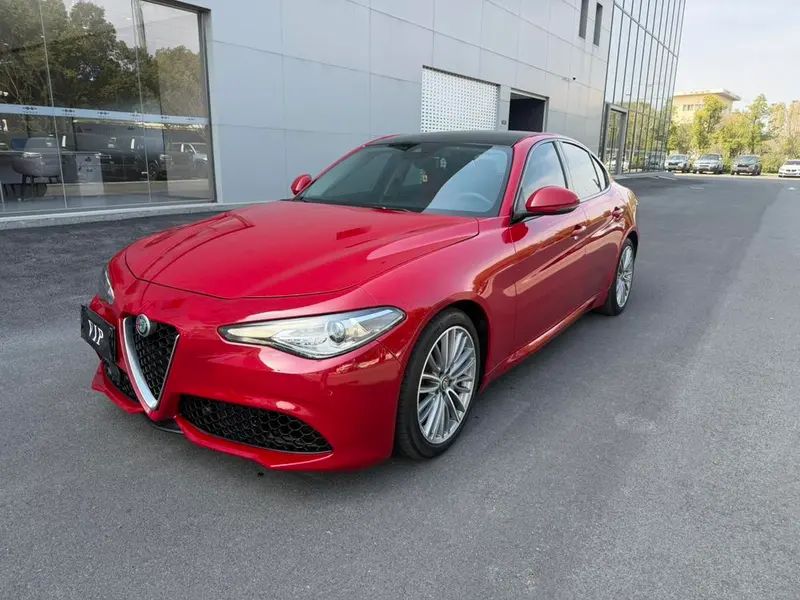 Alfa Romeo Giulia, 2017
