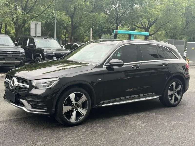 Mercedes-Benz GLC 二次 рестайлинг GLC 300 L 4MATIC Люкс, 2022 — фото 1