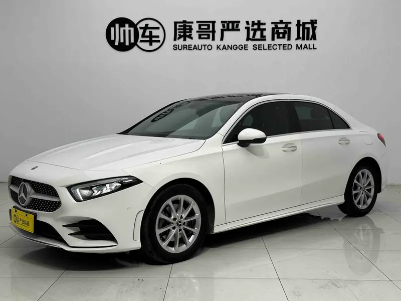 Mercedes-Benz A-Class Facelift A 200 L Sport Fashion Edition, 2022 — фото 1