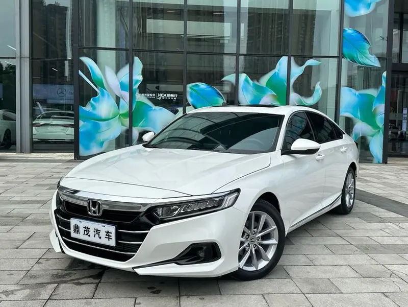 Honda Accord 260TURBO Luxury Edition, 2022 — фото 1
