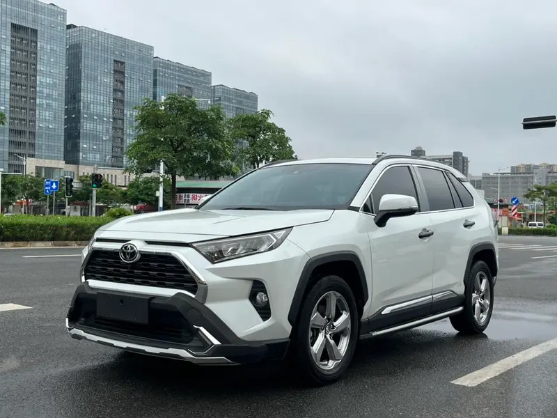 Toyota RAV4 2.0L CVT 4WD Style Edition, 2020 — фото 1