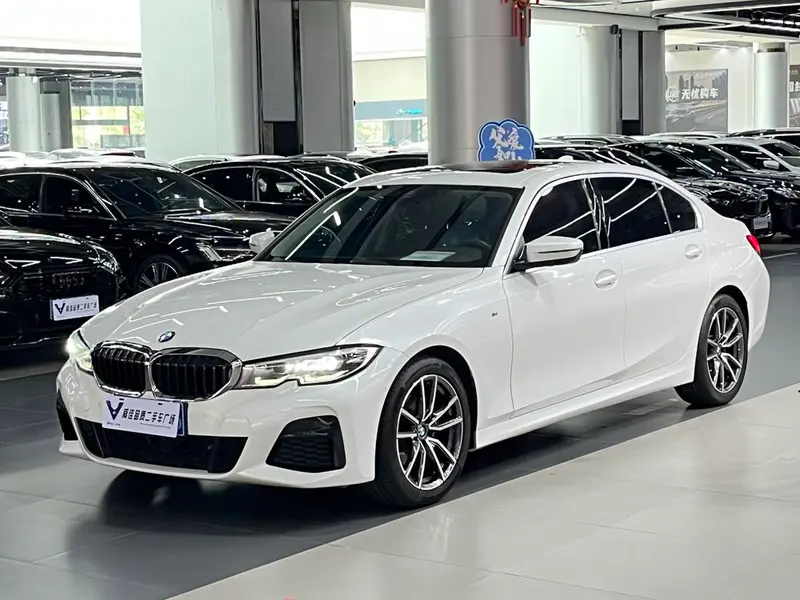 BMW 3-Series, 2021