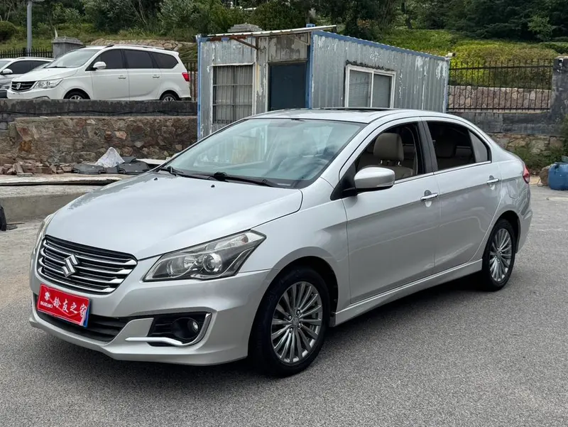 Suzuki Qiyue 1.6L Auto Version, 2015 — фото 1