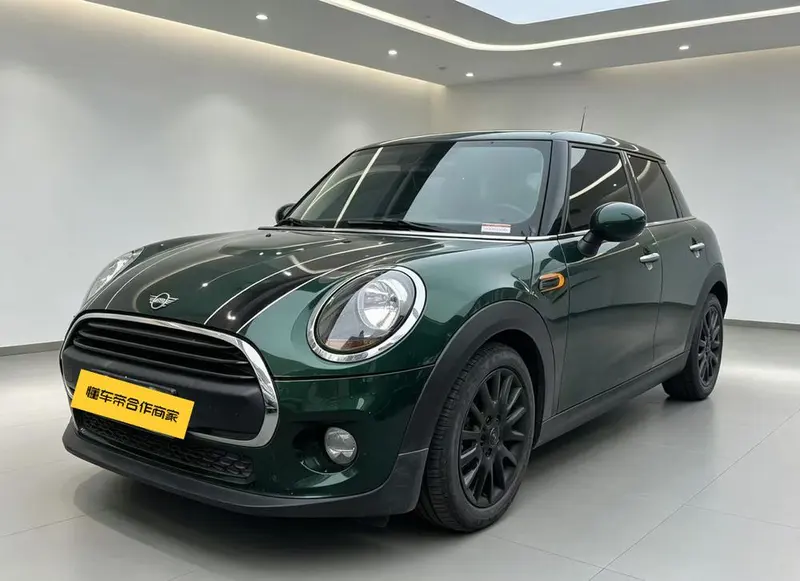 MINI MINI 1.5T ONE PLUS Edition, 2018 — фото 1