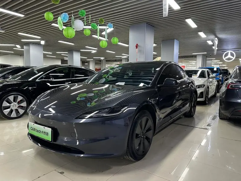 Tesla Model 3 Edition, 2023 — фото 1