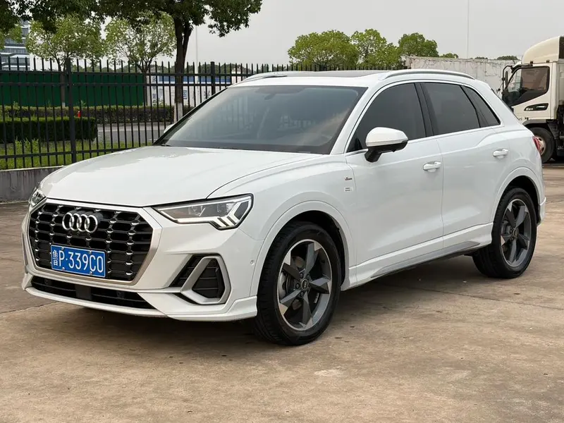 Audi Q3, 2022