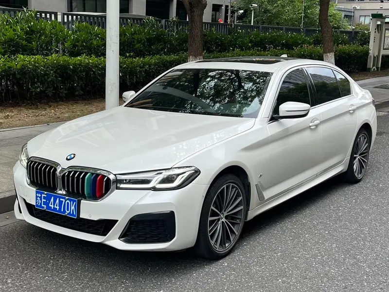BMW 5-Series, 2023