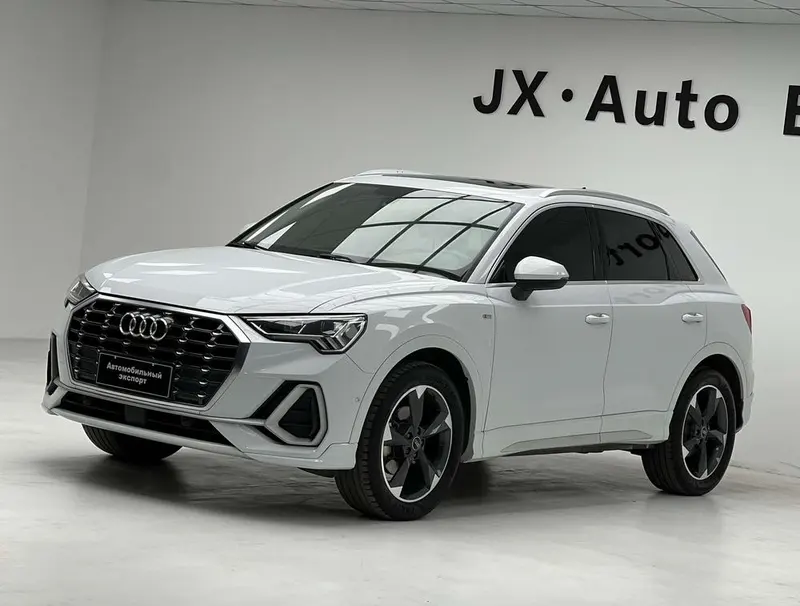 Audi Q3, 2022