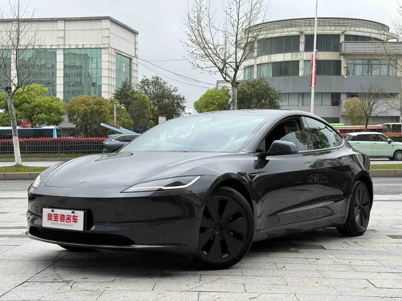 Tesla Model 3 Facelift Edition, 2025 — фото 1