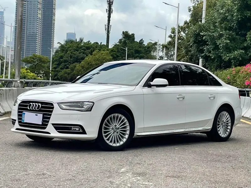 Audi A4L, 2016