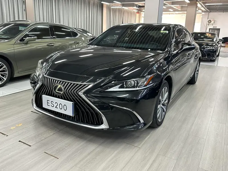 Lexus ES 200 Edition CN6, 2020 — фото 1