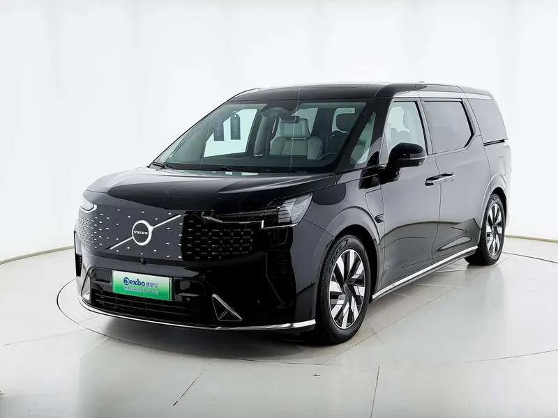 Volvo EM90, 2025