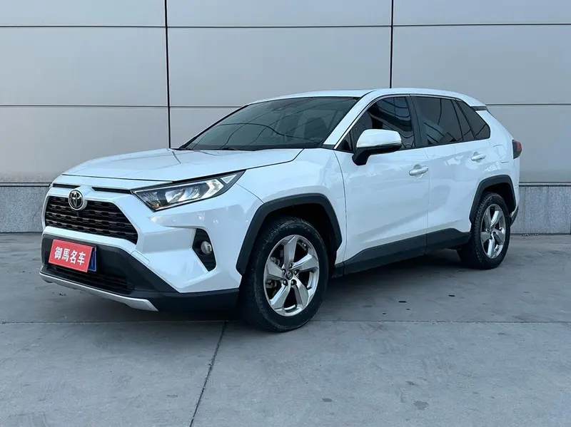 Toyota RAV4 2.0L CVT 4WD Style Edition, 2021 — фото 1