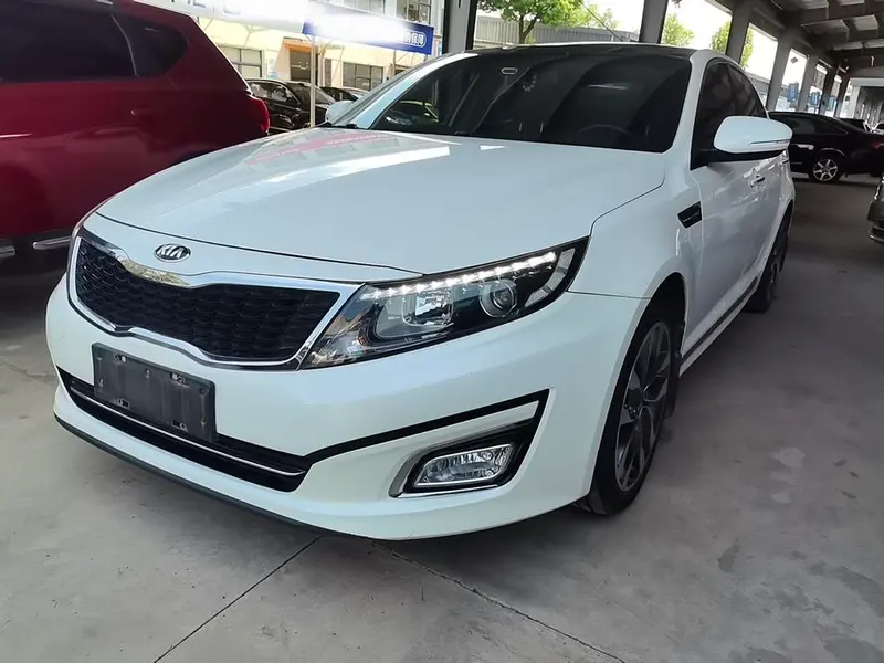 Kia K5, 2015