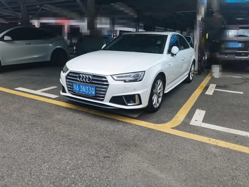 Audi A4L, 2019