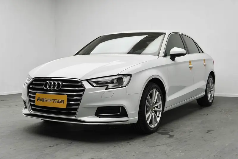 Audi A3 Limousine 35 TFSI Version CN5, 2019 — фото 1