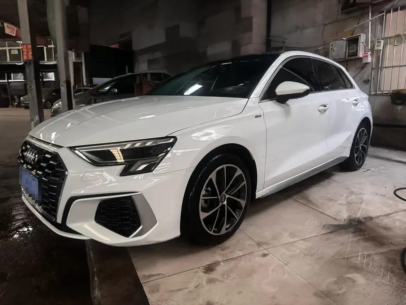 Audi A3 Sportback 35 TFSI Elite Version, 2021 — фото 1
