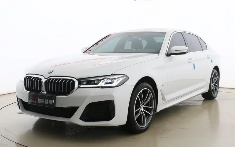 BMW 5-Series, 2022