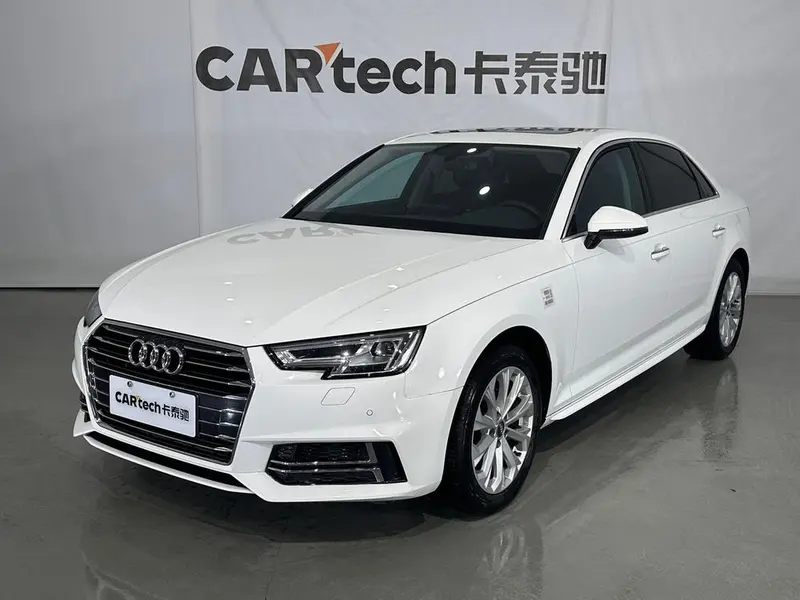Audi A4L 40 TFSI Version CN6, 2019 — фото 1