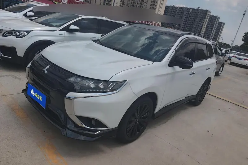 Mitsubishi Outlander, 2021