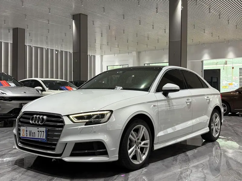 Audi A3 Limousine 35 TFSI Fashion Version CN5, 2020 — фото 1