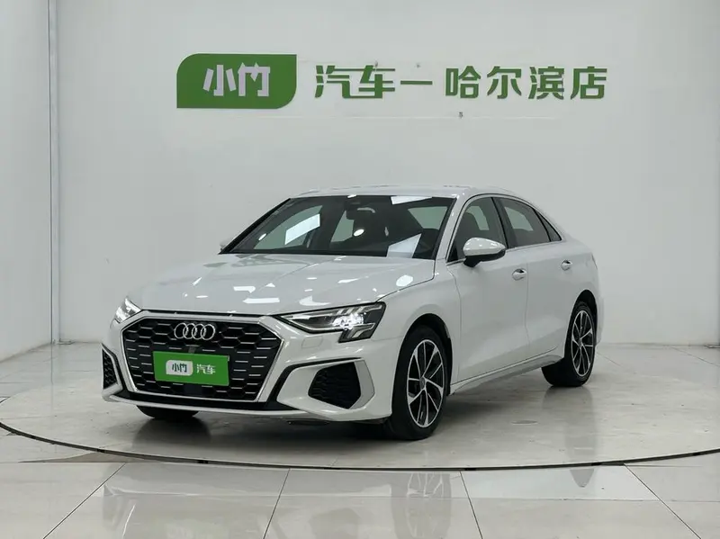 Audi A3 A3L Limousine 35 TFSI Sport Version, 2022 — фото 1