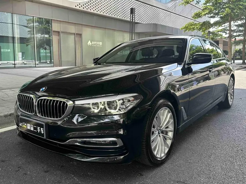 BMW 5-Series, 2019