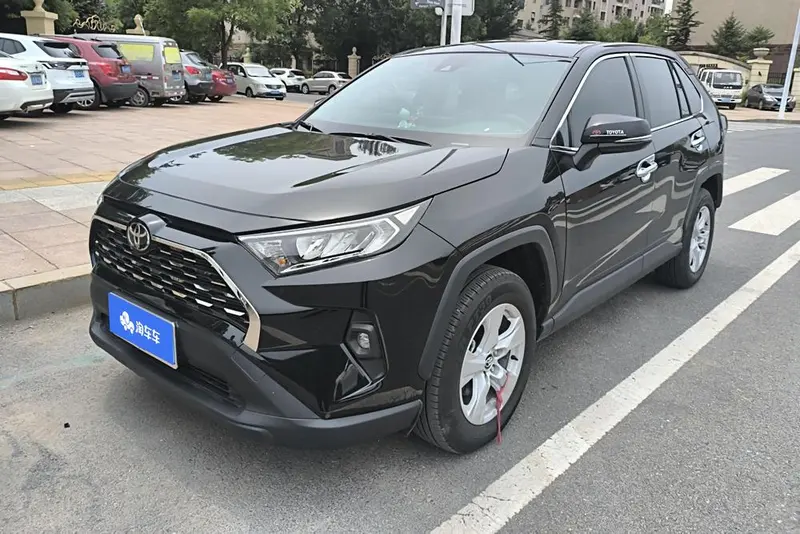 Toyota RAV4 2.0L CVT 2WD Edition, 2024 — фото 1