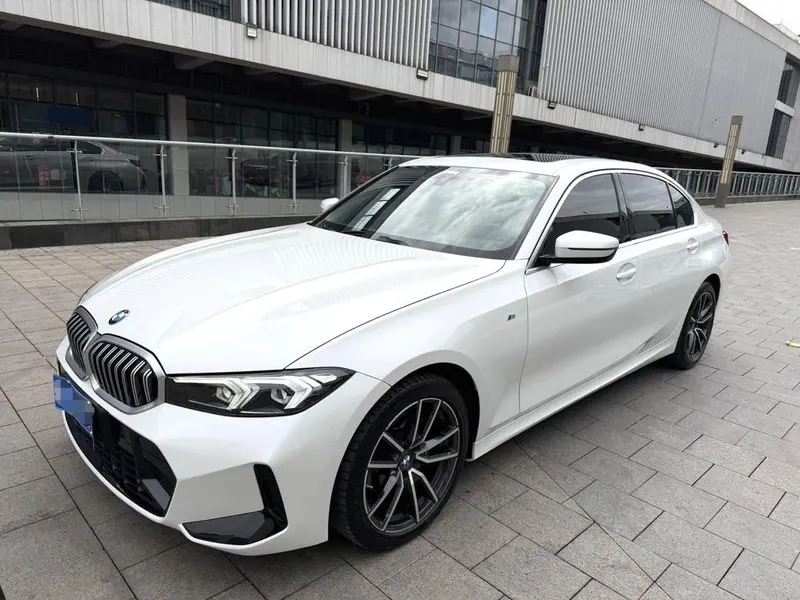 BMW 3-Series, 2025