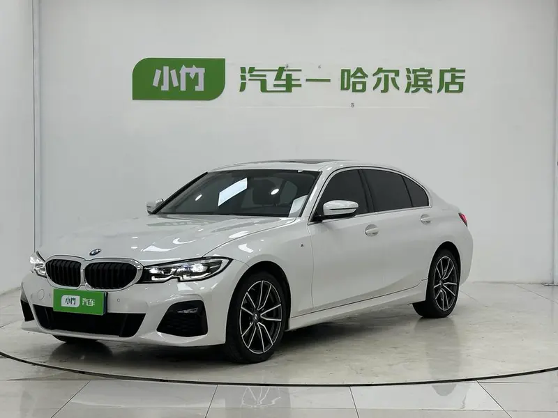 BMW 3-Series, 2022